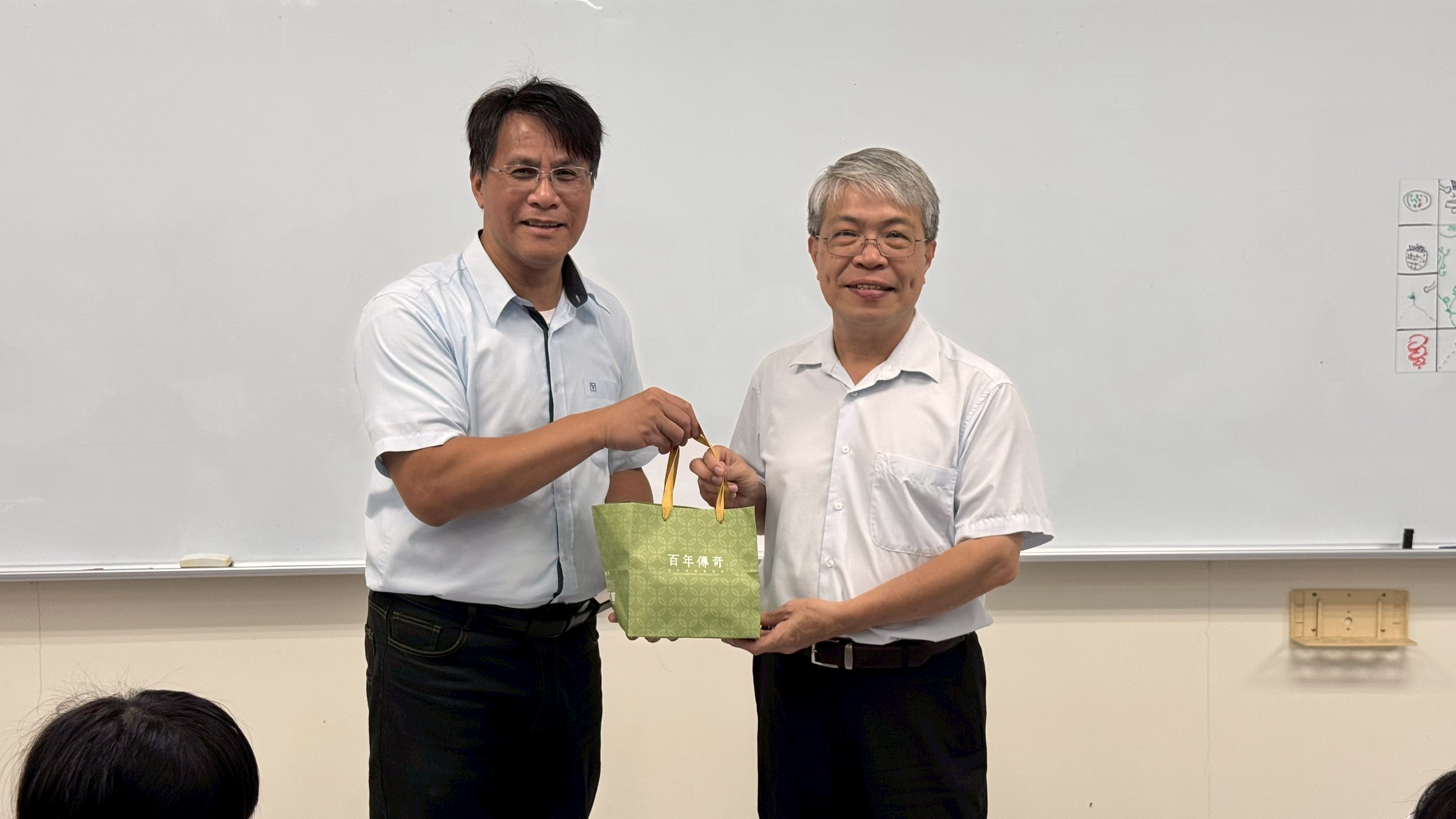 https://xc.hlc.edu.tw/~sulps_www/uploads/tadgallery/2026_05_27/5855_LINE_ALBUM_20260508 校外教學_260527_130.jpg 